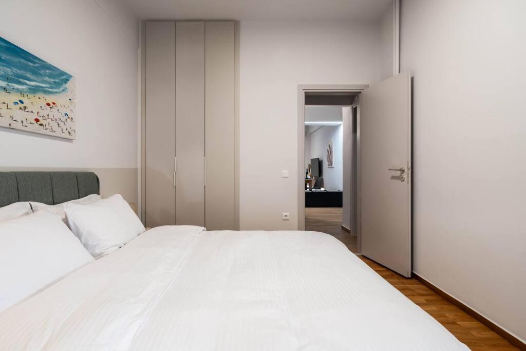 Delightful Sense 2Bd Apt In Kolonaki 7 Min To Metro Athens Luaran gambar